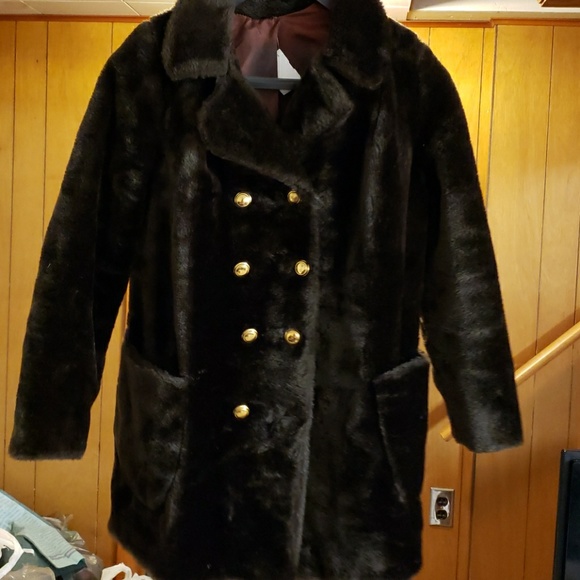 Coat - Picture 2 of 3